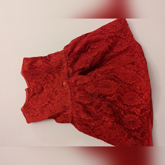 Red Dress - Picture 2 of 5